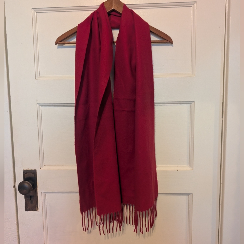 100% Cashmere Hot Pink Fuschia Scarf Made In Germany Luxe Fringe Travel